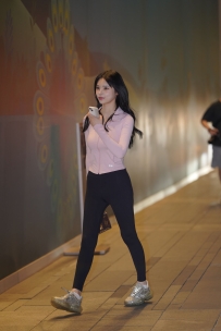 【精选街拍】Vol.3502 黑色系魅力好身材 [84P-1.13GB]